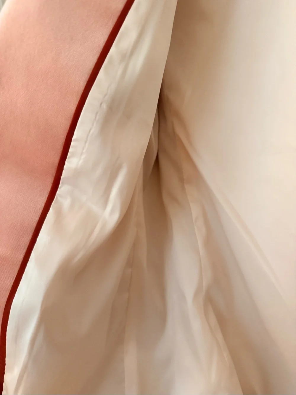 J. Crew welt hint